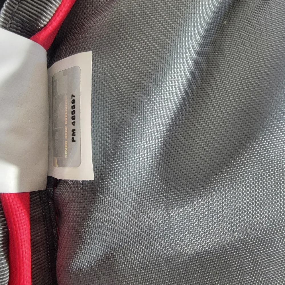The North Face Wasatch Backpack Pink Grey Black Bottle Pockets Zippers Storage